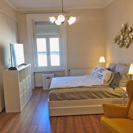 Modern Comfort In Historical Budapeszt Zewnętrze zdjęcie