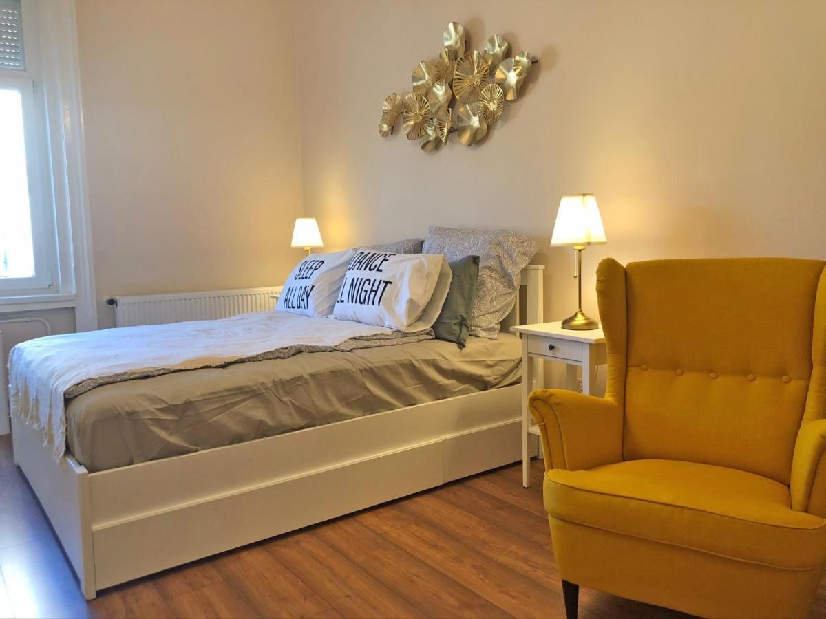 Modern Comfort In Historical Budapeszt Zewnętrze zdjęcie