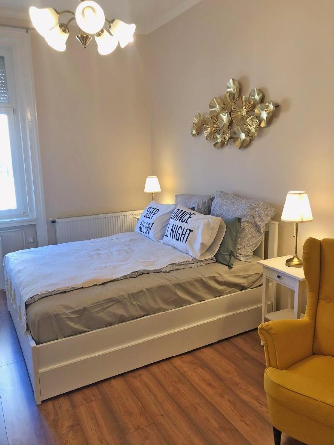 Modern Comfort In Historical Budapeszt Zewnętrze zdjęcie